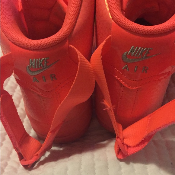 Authentic Nike Air Force 1s - Picture 7 of 8